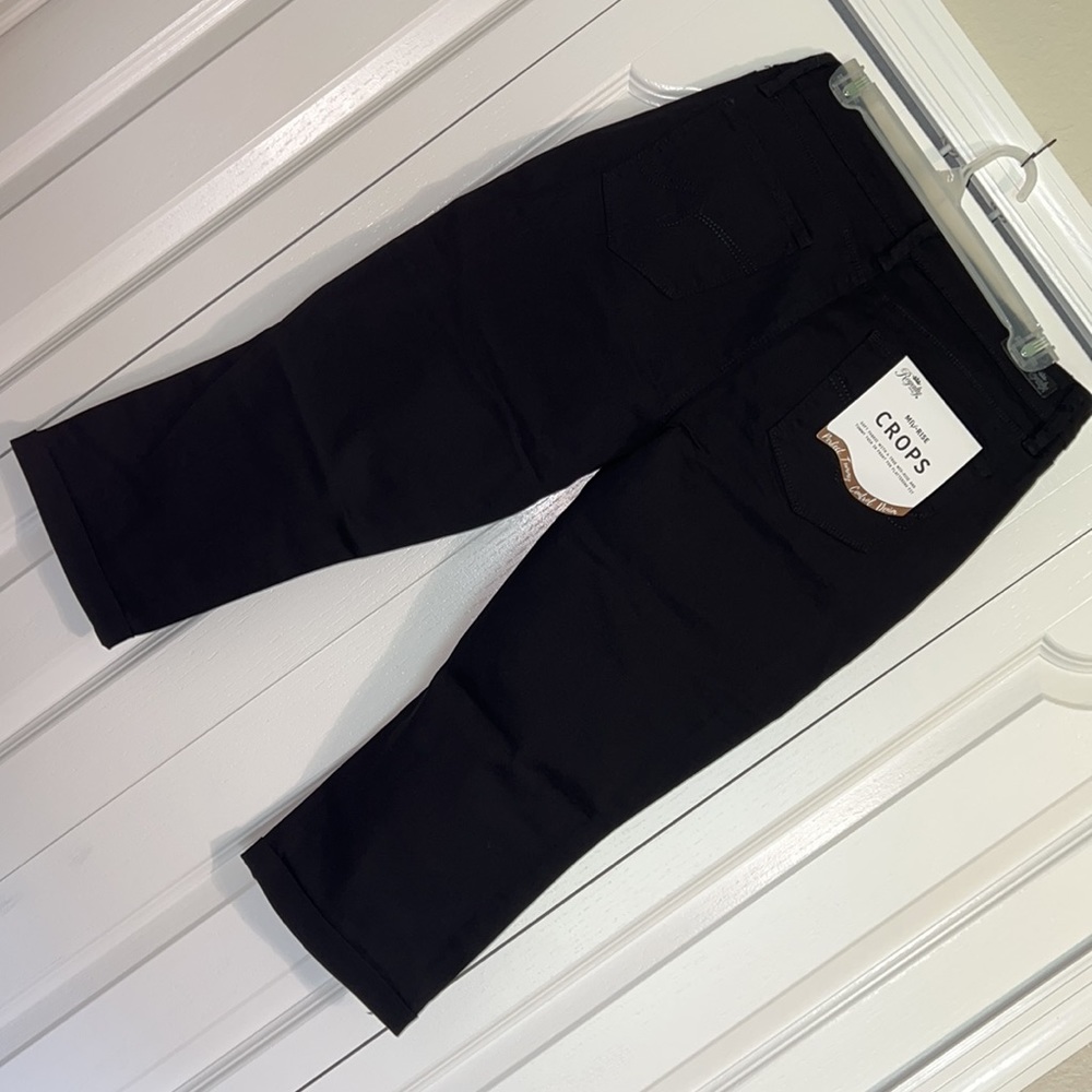 Royalty Mid- Rise Crops - Picture 6 of 9